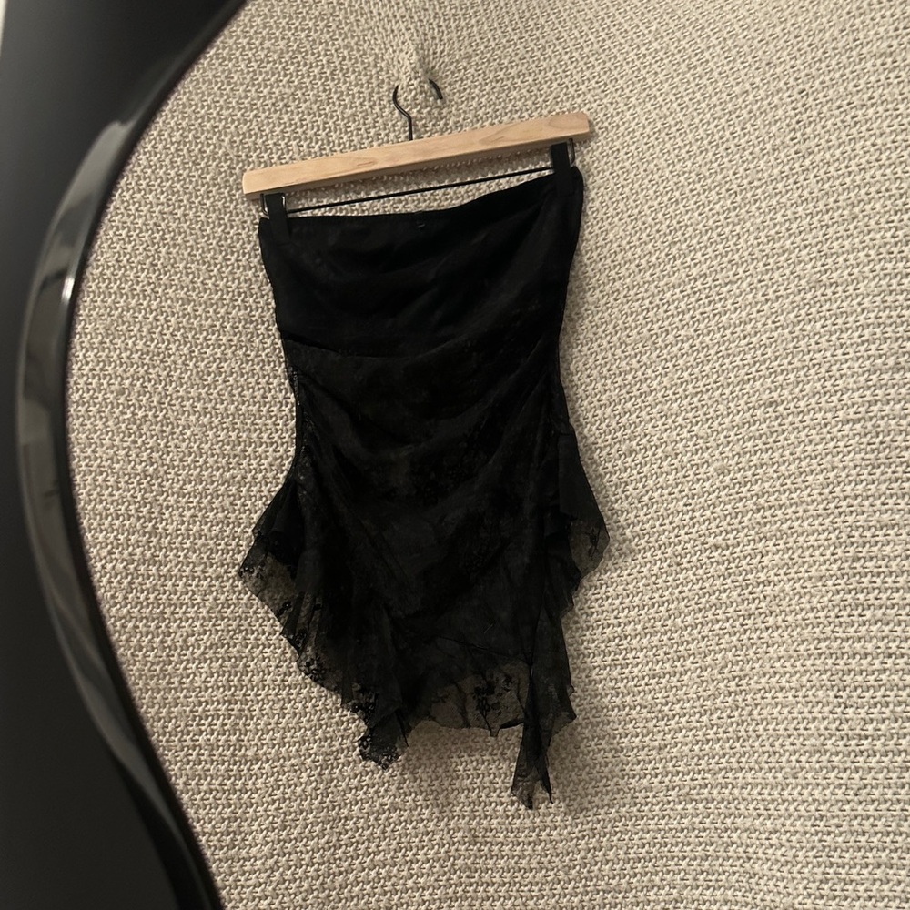 Stylish Black Lace Strapless Top